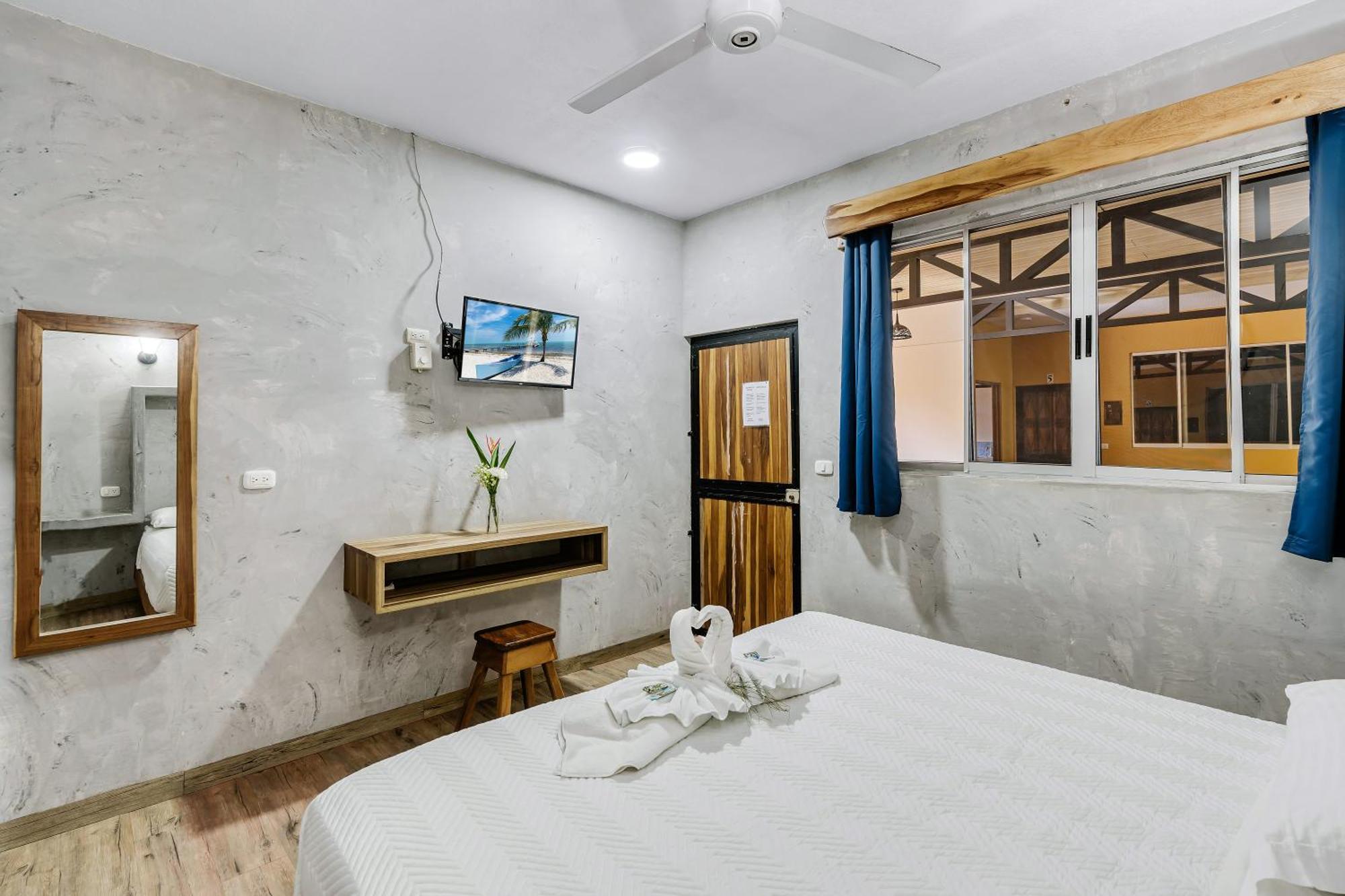 Hotel Tamarindo Inn - 1 Mi To Tamarindo Beach ภายนอก รูปภาพ